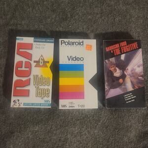 3 sealed VHS  black vhs Hatrison Ford is The fugitive   factory sealed